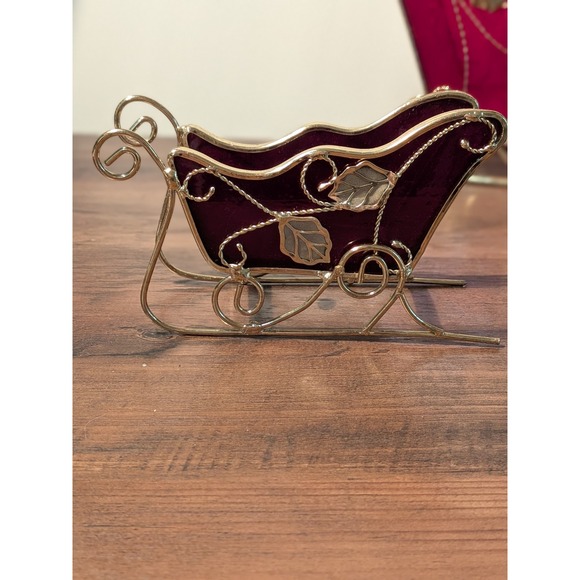 Set of 2 Red Sleighs with Gold Scroll Christmas Mantle Vtg Style Sleigh Holiday - Picture 12 of 16